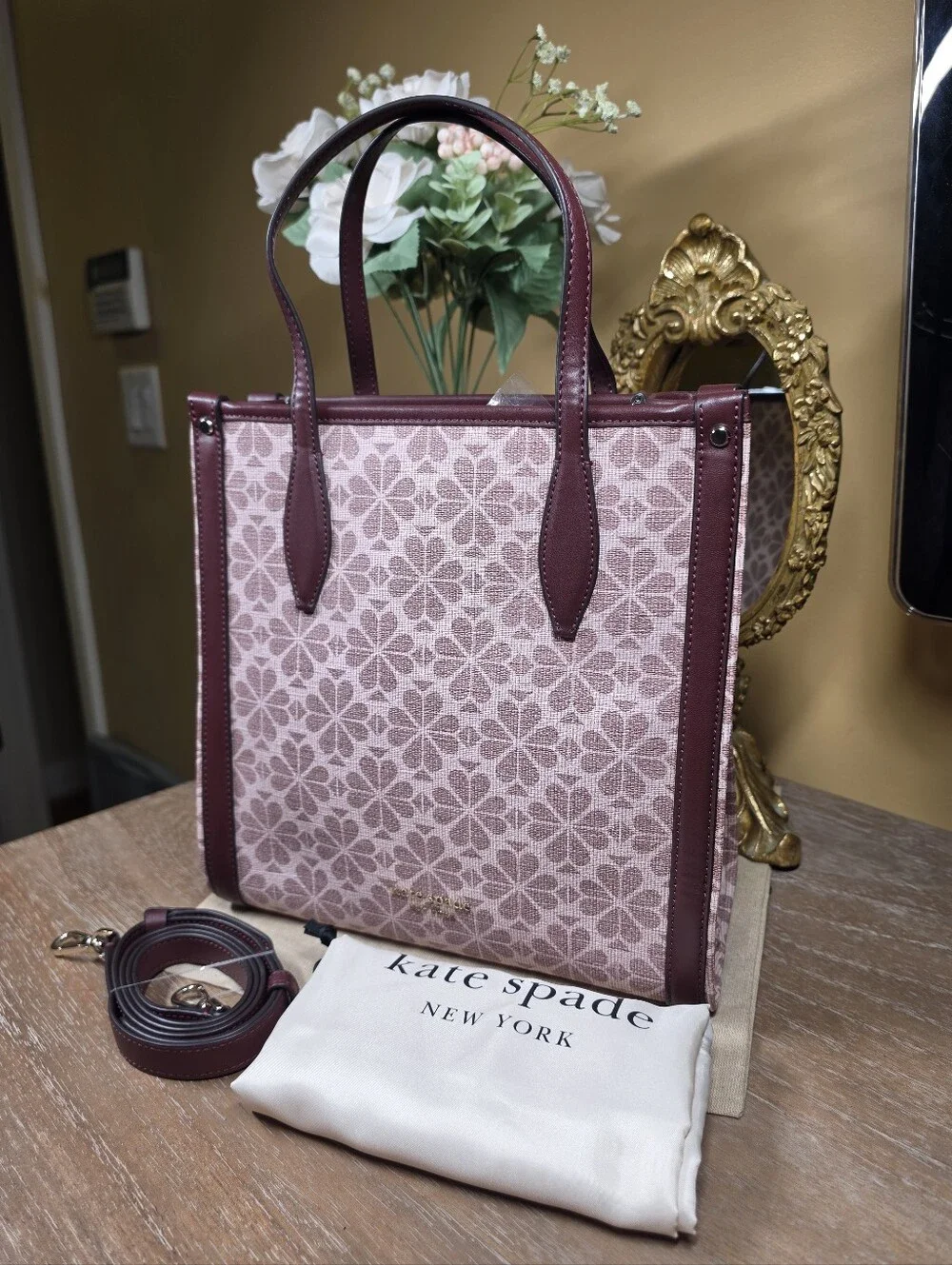 kate spade Floral Rowan North South Tote w/ Dusty NWOT! (retail $228)